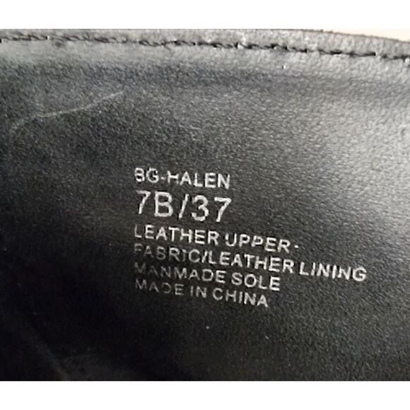 BCBGeneration BC-Halen Black Leather Studded Buckle Boots

7B/37 - Picture 13 of 14